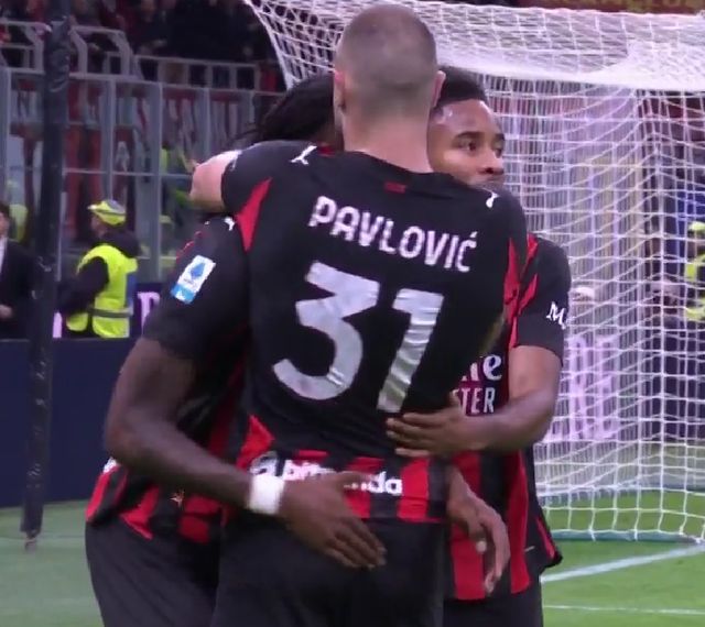 却围绕同一 却围绕同一